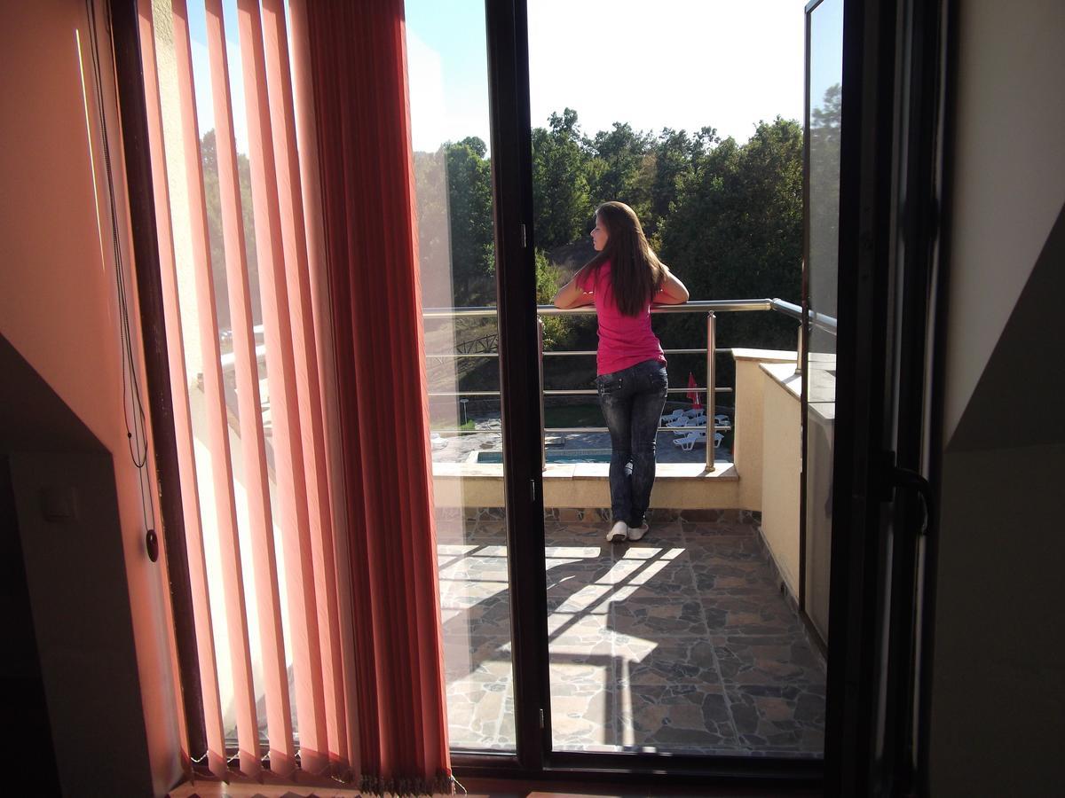 Hotel Enchevi Kirkovo  Extérieur photo