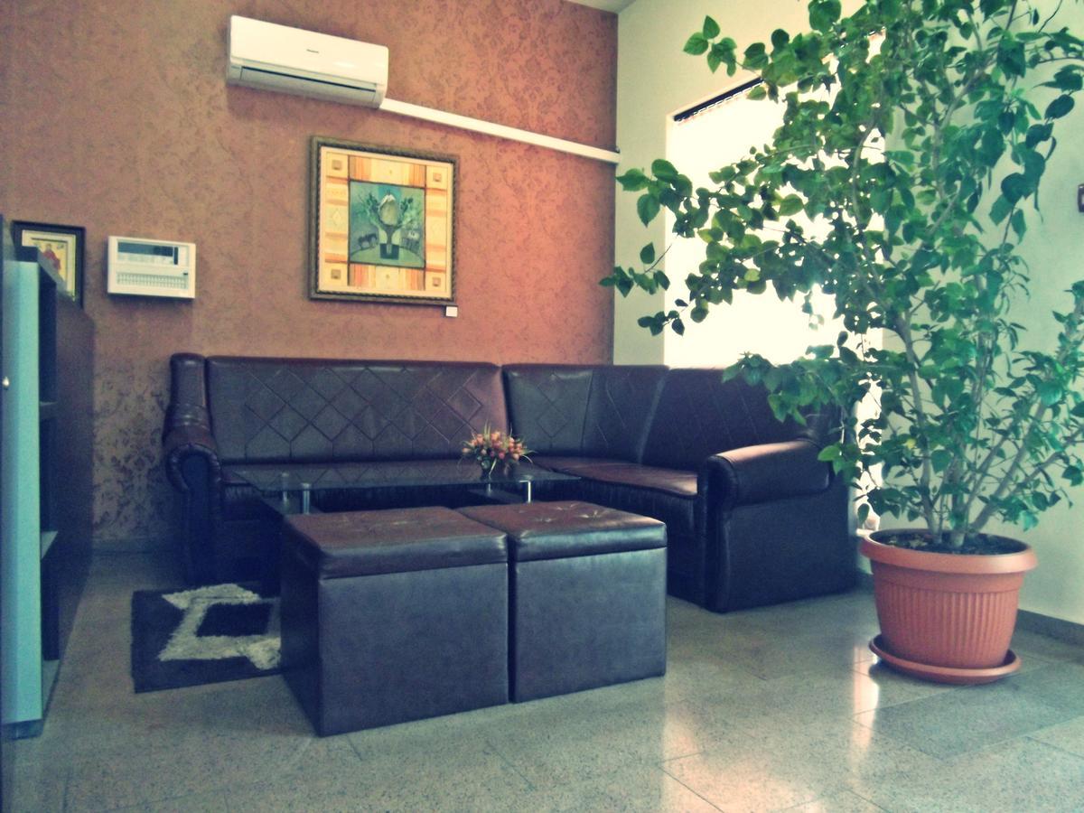 Hotel Enchevi Kirkovo  Extérieur photo