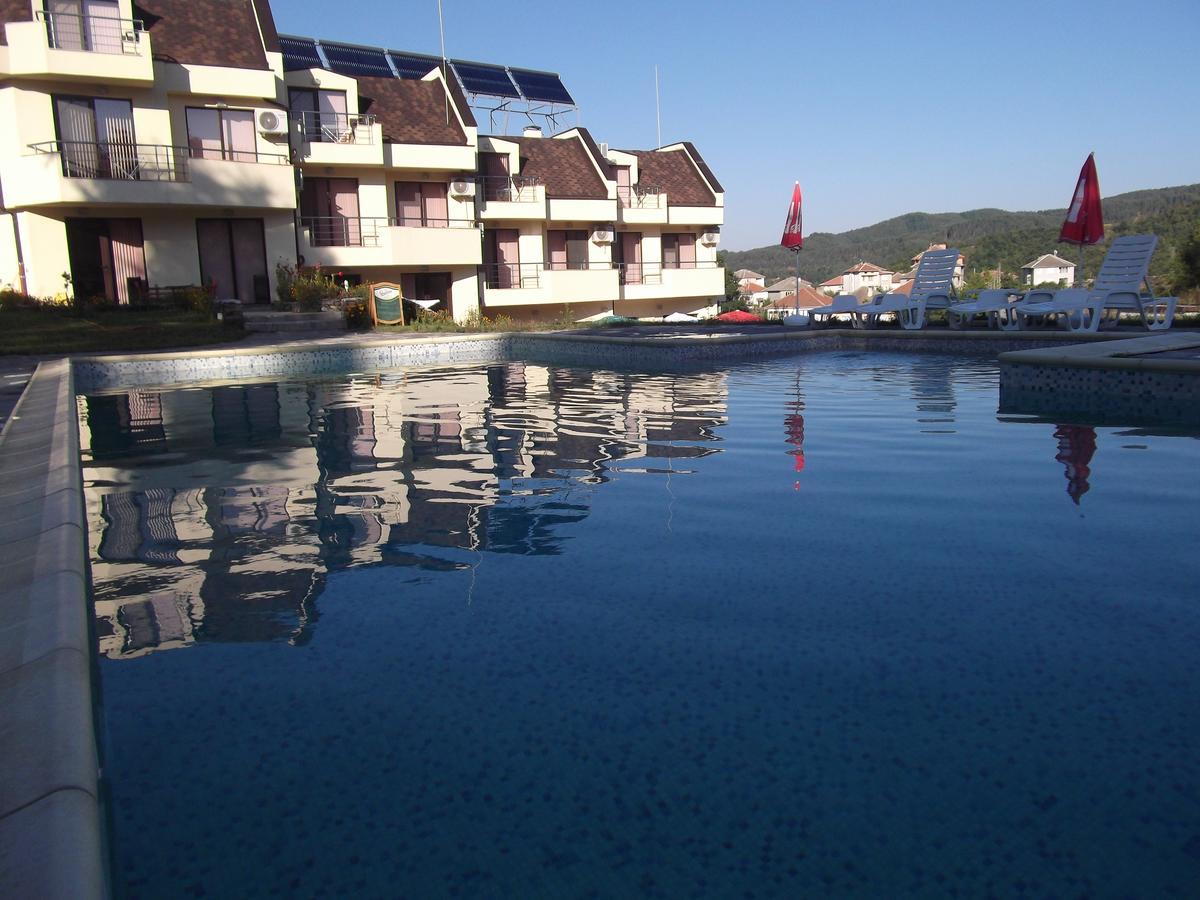 Hotel Enchevi Kirkovo  Extérieur photo