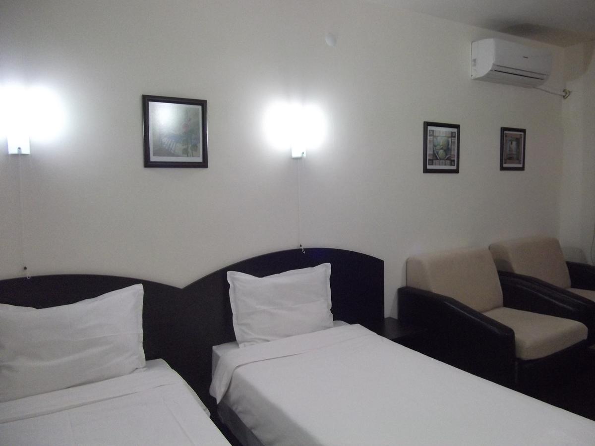 Hotel Enchevi Kirkovo  Extérieur photo