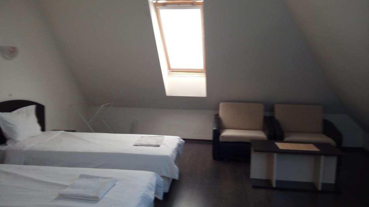 Hotel Enchevi Kirkovo  Extérieur photo