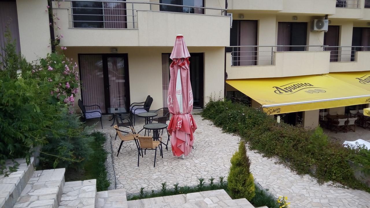 Hotel Enchevi Kirkovo  Extérieur photo